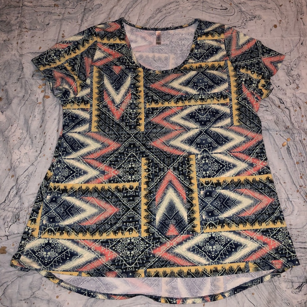 3x Lularoe Classic T